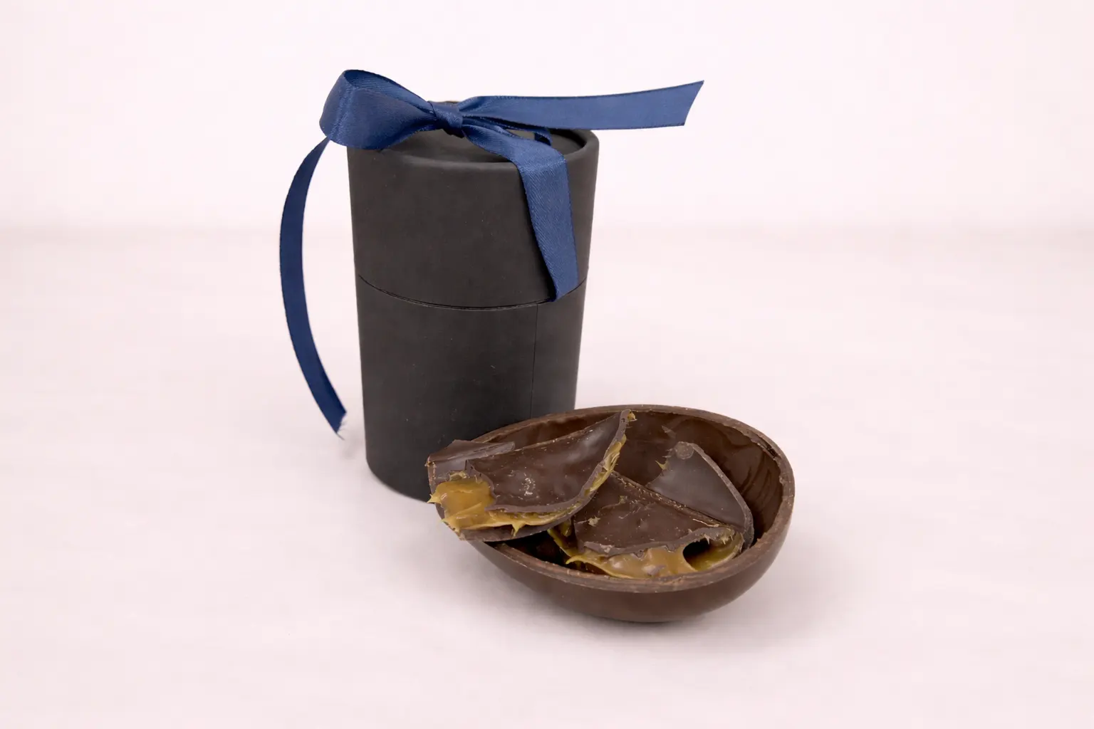 uovo con cremino e lampone